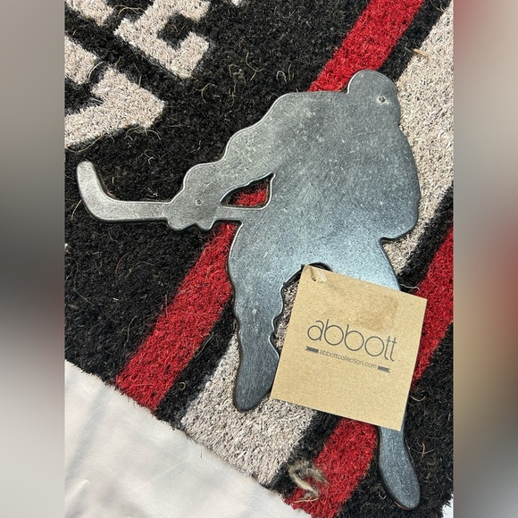 Heavy Duty Coir Doormat w/ Metallic Hockey Player - Picture 5 of 13